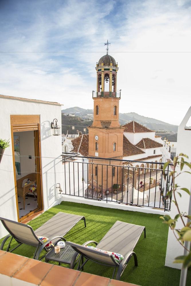 Salamandra Plaza Bed & Breakfast