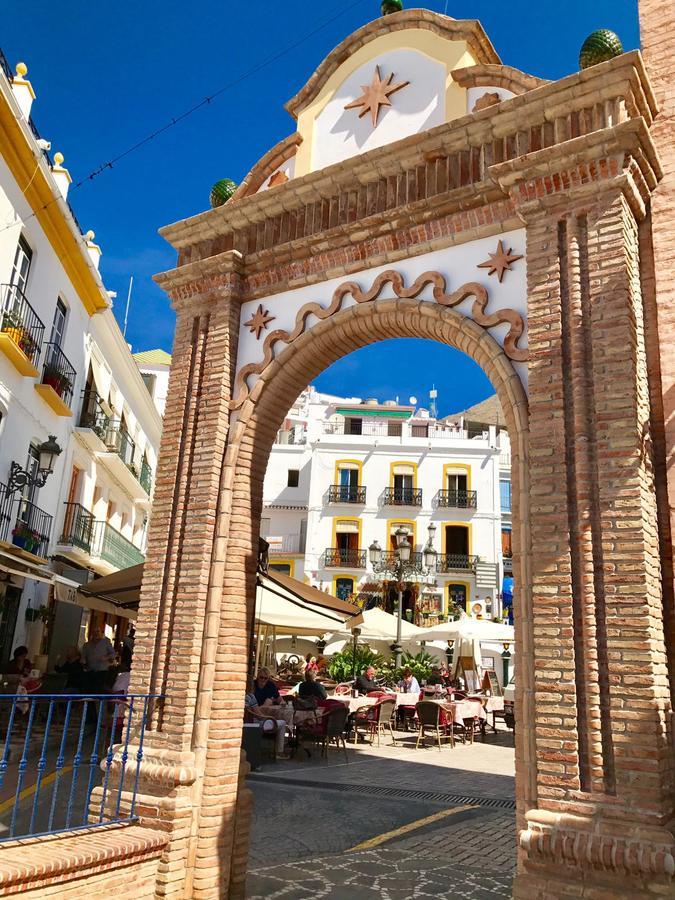 Salamandra Plaza Bed & Breakfast 2*