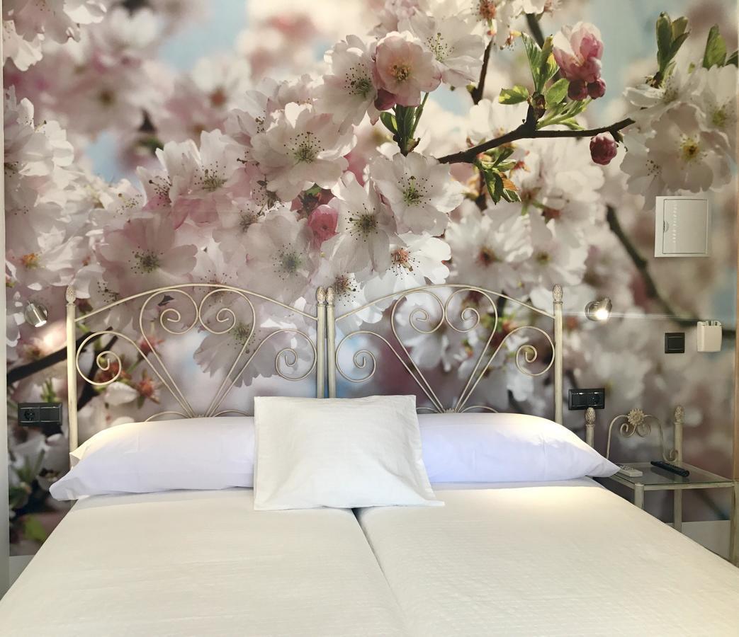Bed & Breakfast Salamandra Plaza Competa