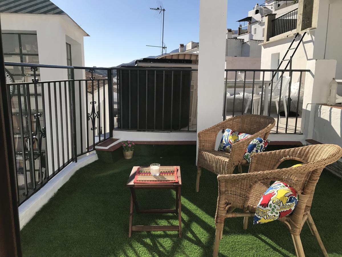 Salamandra Plaza Bed & Breakfast 2*