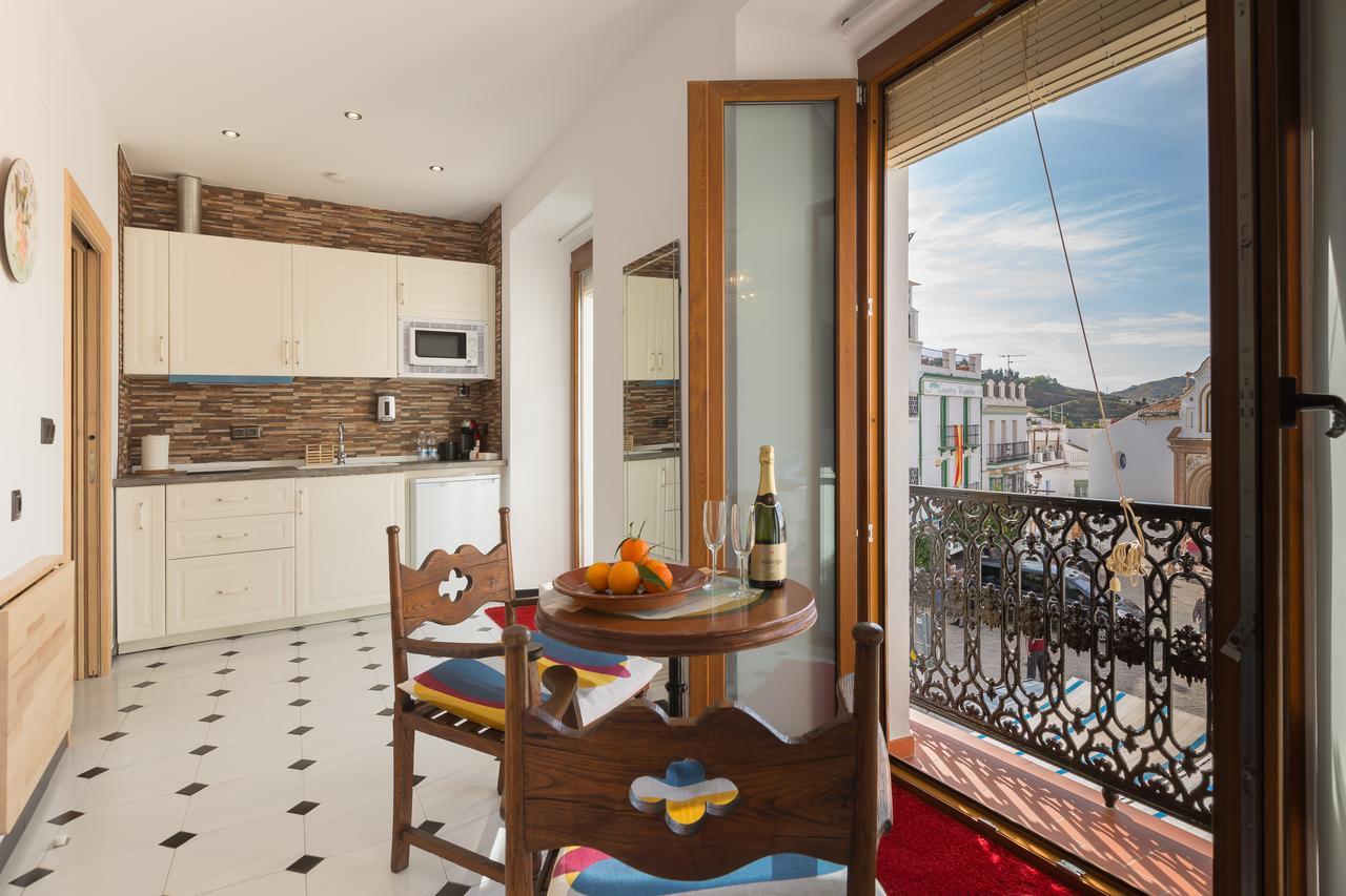 Bed & Breakfast Salamandra Plaza Competa