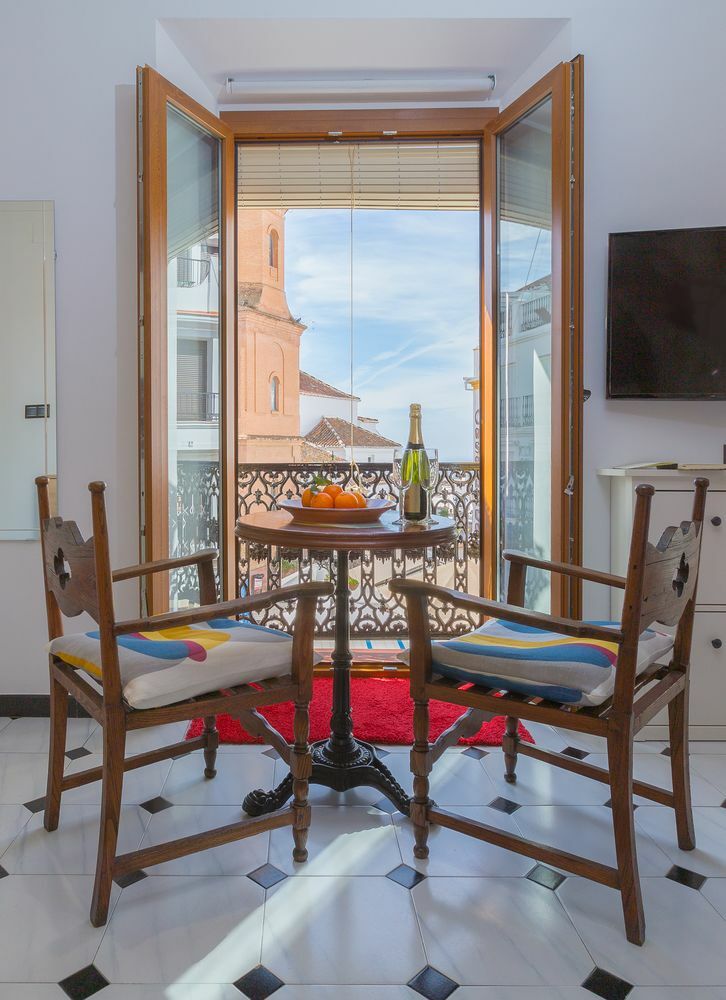 Salamandra Plaza Bed & Breakfast 2*